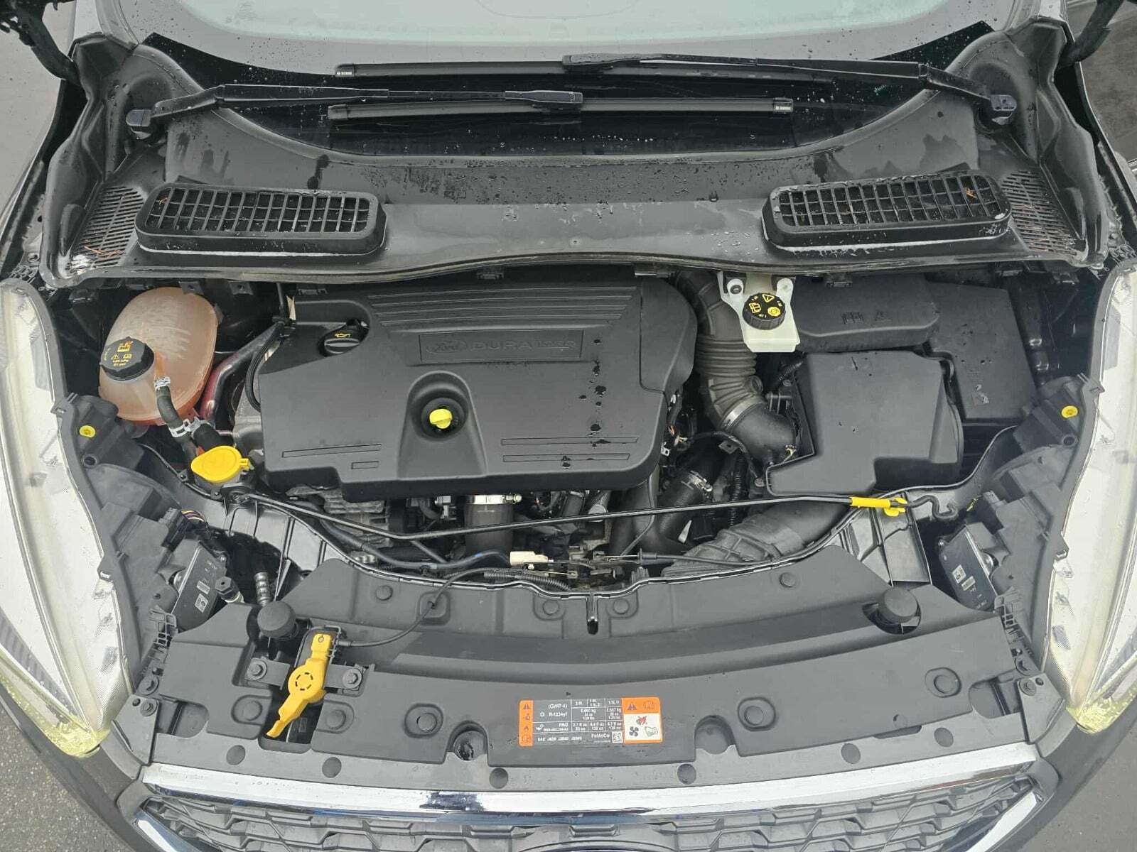 Grå Ford Kuga fra 2018