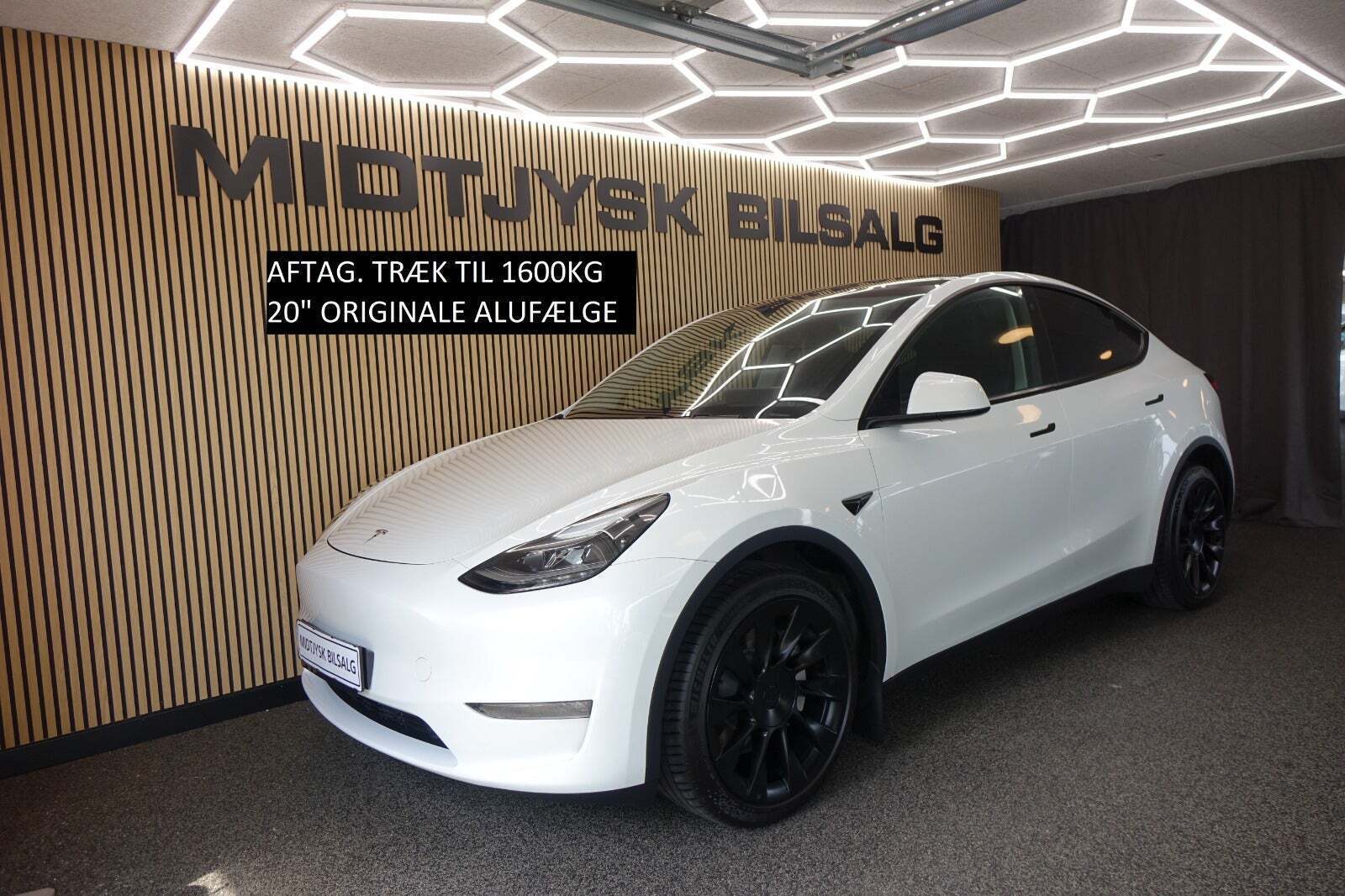 Tesla Model Y Long Range AWD