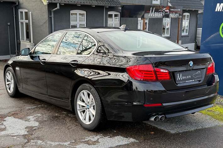 Sort BMW 520d fra 2013