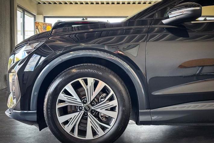 Sort Audi Q4 e-tron fra 2023