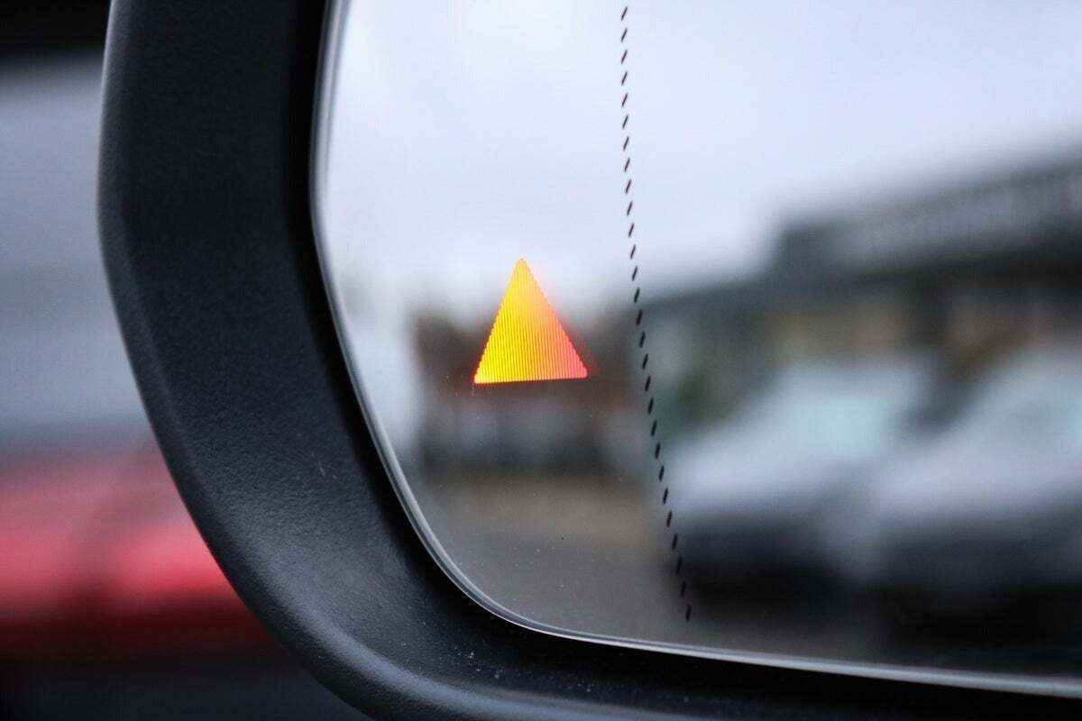 Hvid Mercedes EQA350 fra 2023