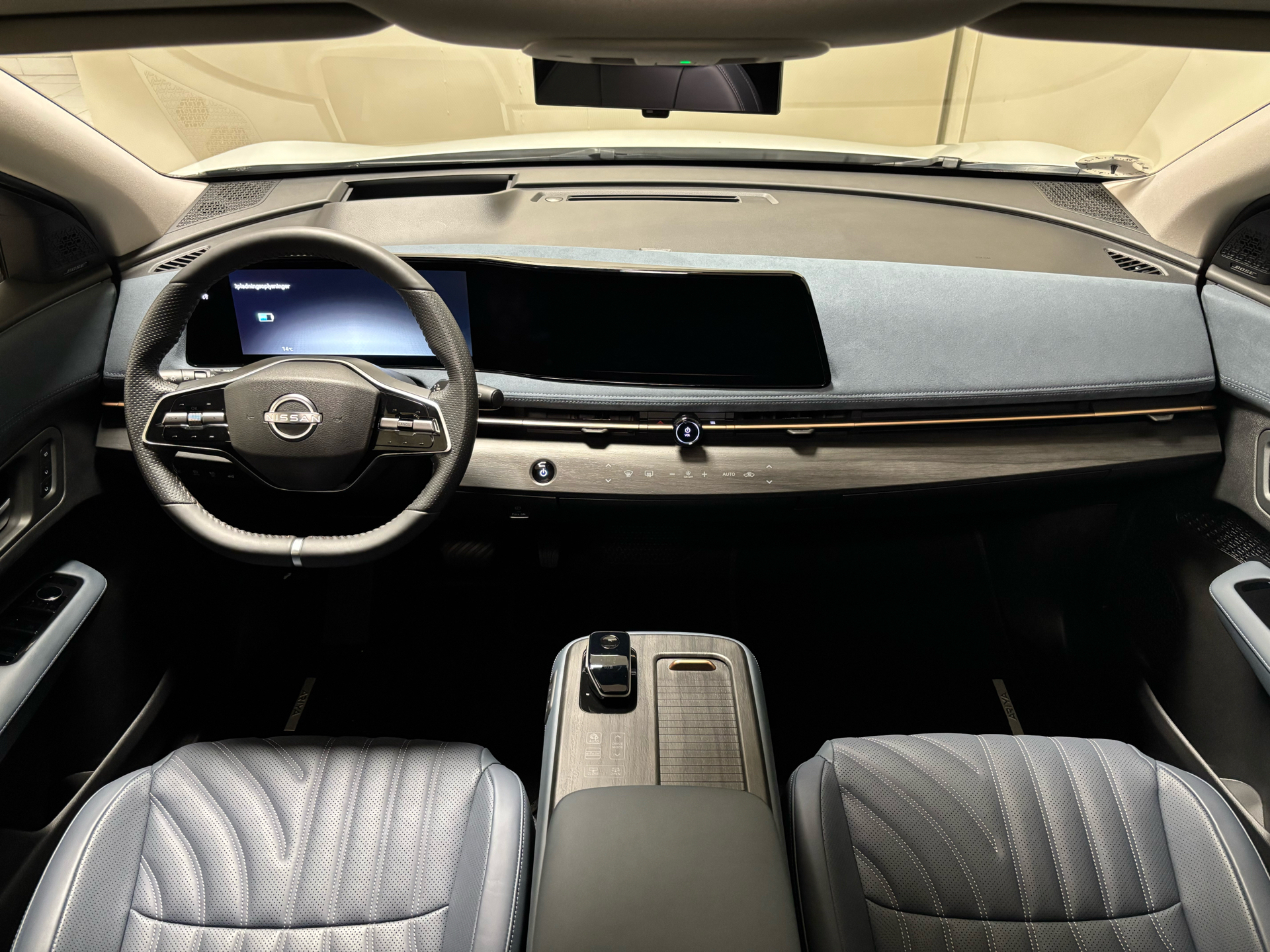 Hvid Nissan Ariya fra 2025