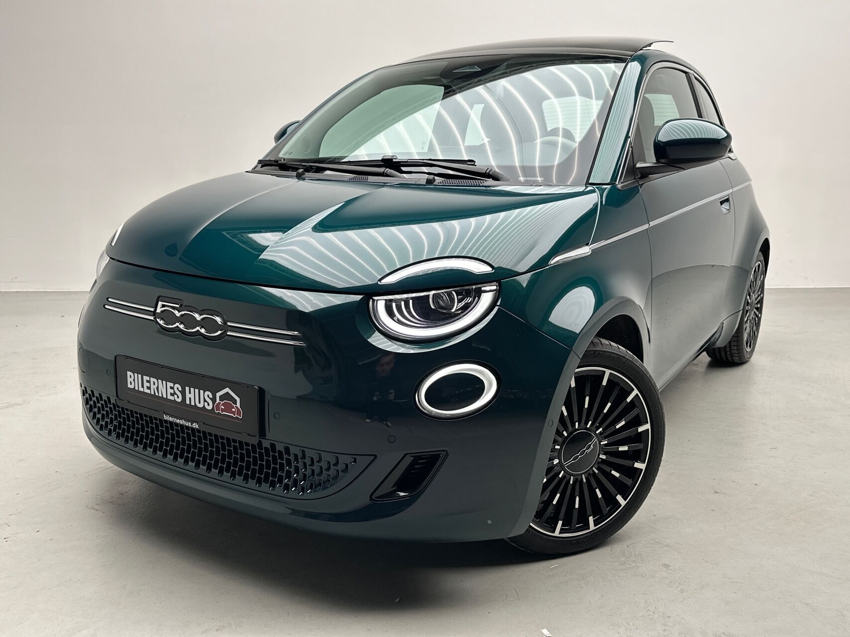 Grøn Fiat 500e fra 2022