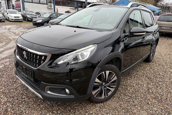 Sort Peugeot 2008 fra 2019 set udefra