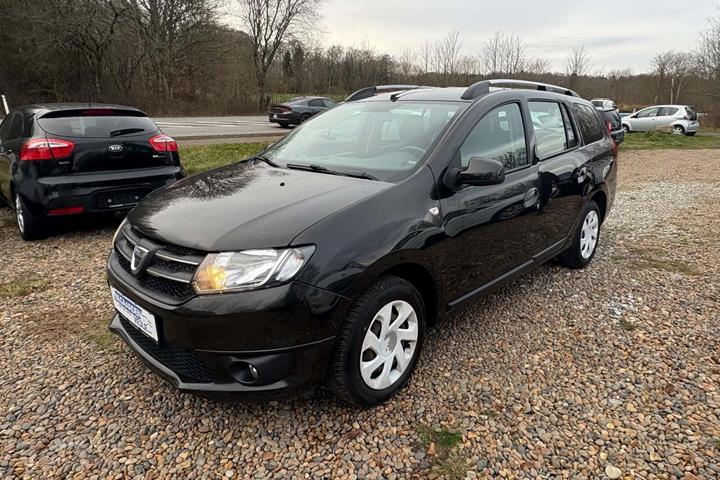 undefined Dacia Logan fra 2015 set udefra