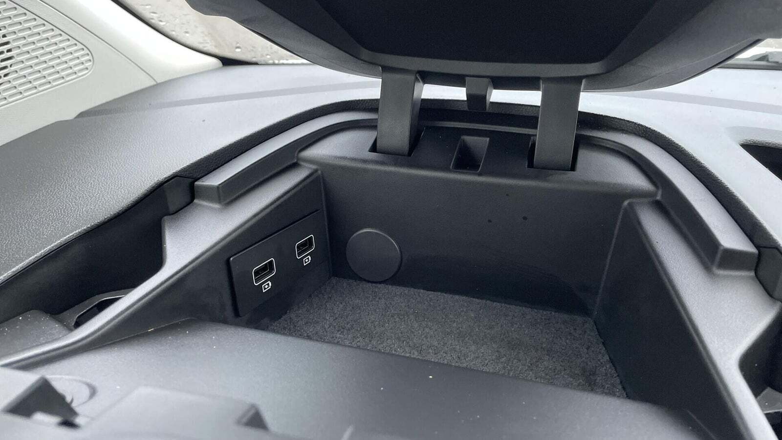 Hvid Renault Kangoo fra 2025