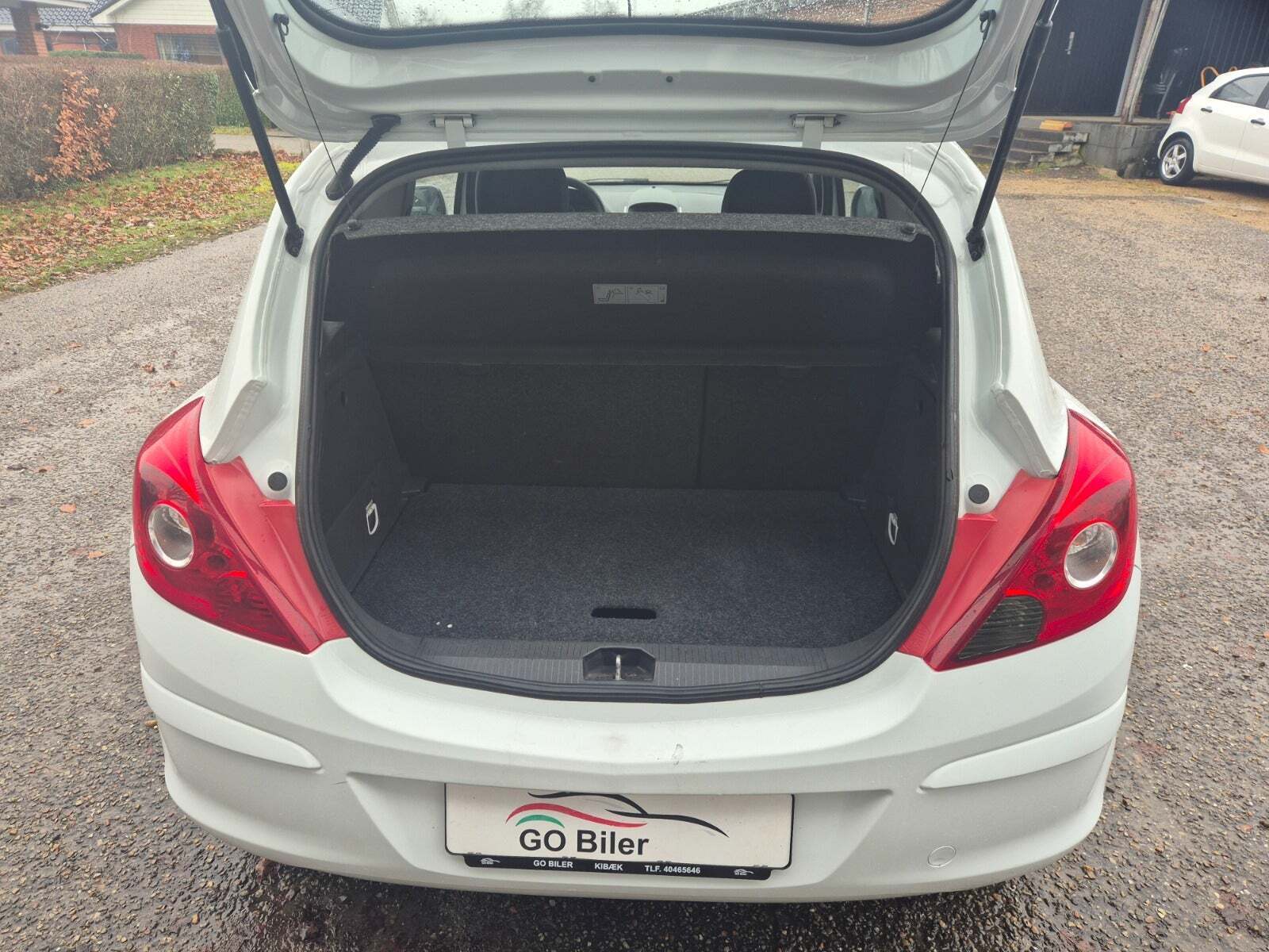 Grøn Opel Corsa fra 2011