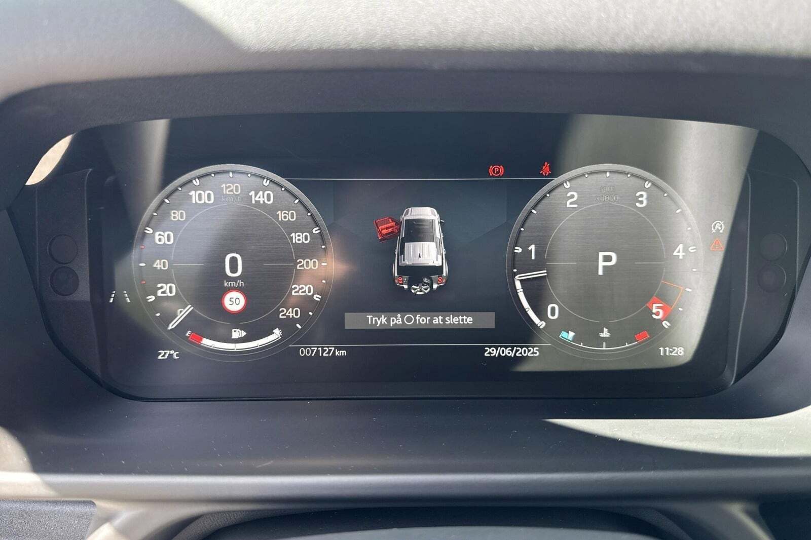 Sort Land Rover Defender 110 fra 2025