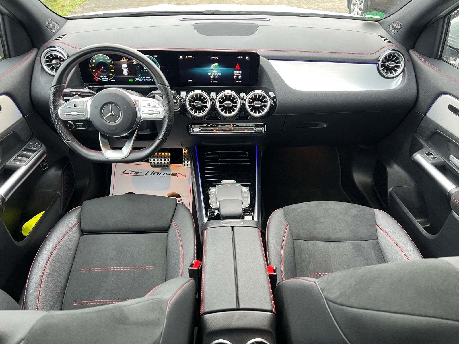 Hvid Mercedes EQA250 fra 2023
