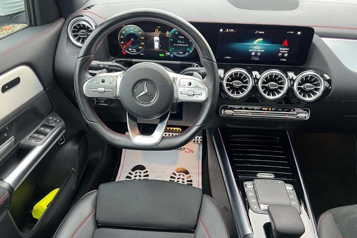 Hvid Mercedes EQA250 fra 2023