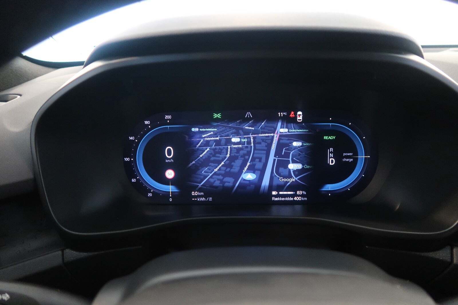 Hvid Volvo XC40 fra 2024