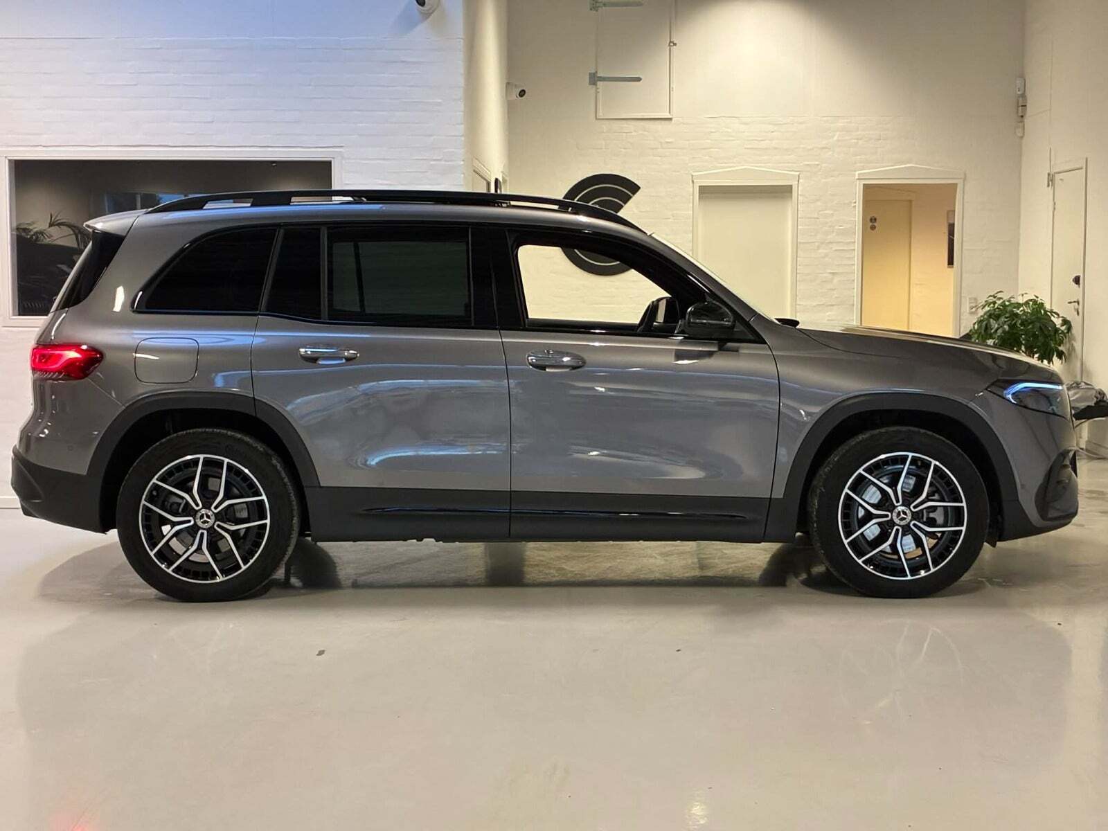 Mercedes EQB300 AMG Line 4Matic