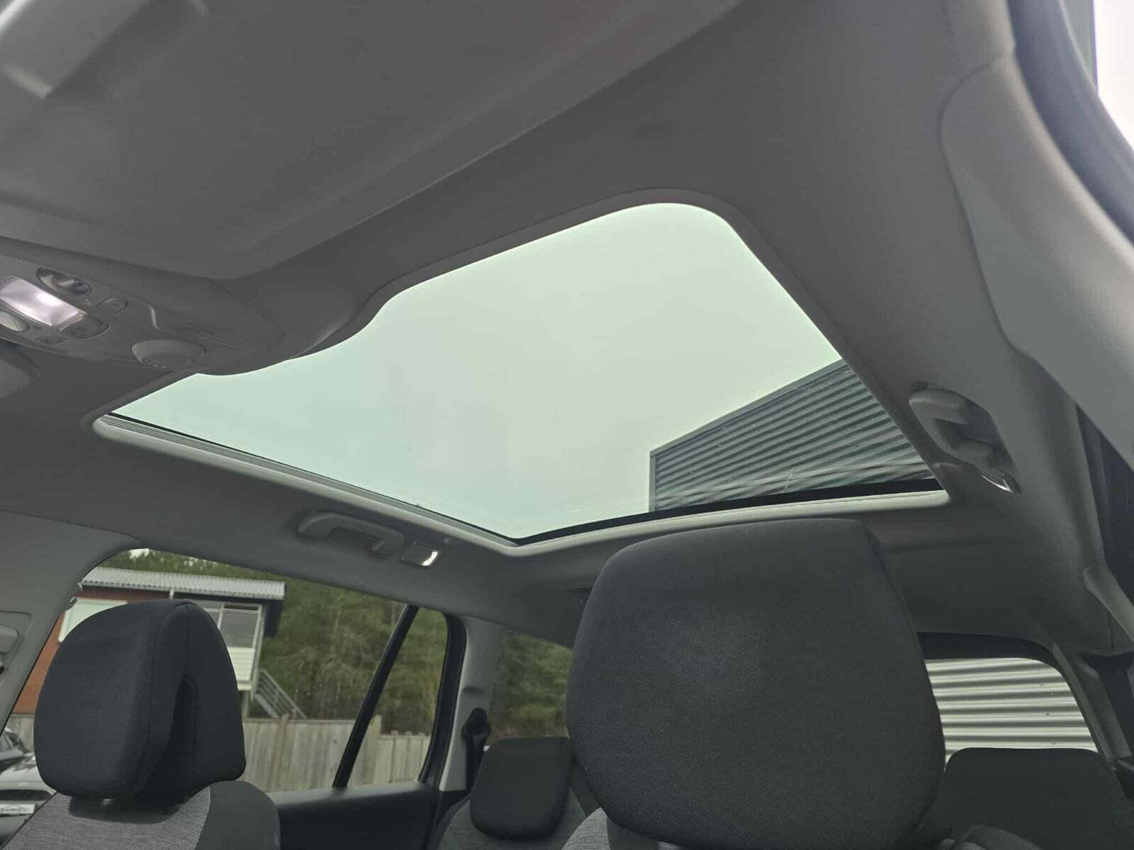 Grå Citroën Grand C4 Picasso fra 2018