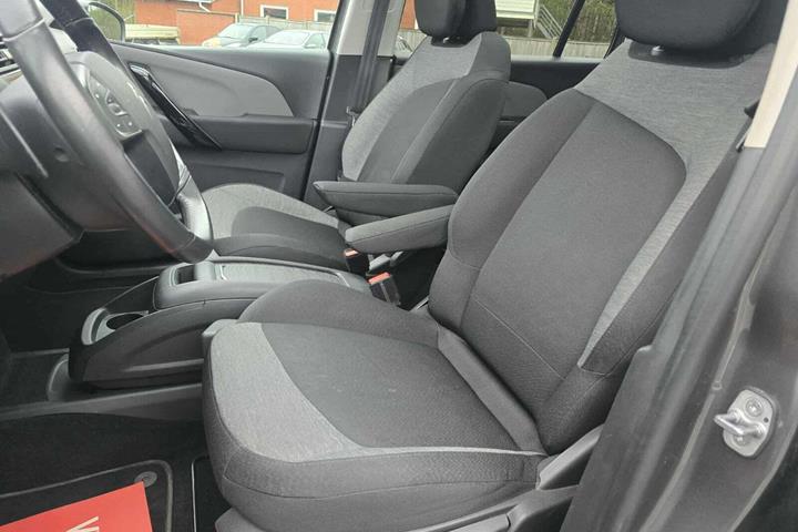 Grå Citroën Grand C4 Picasso fra 2018