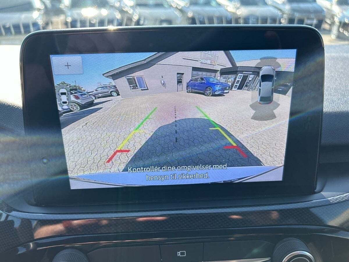 Hvid Ford Kuga fra 2021