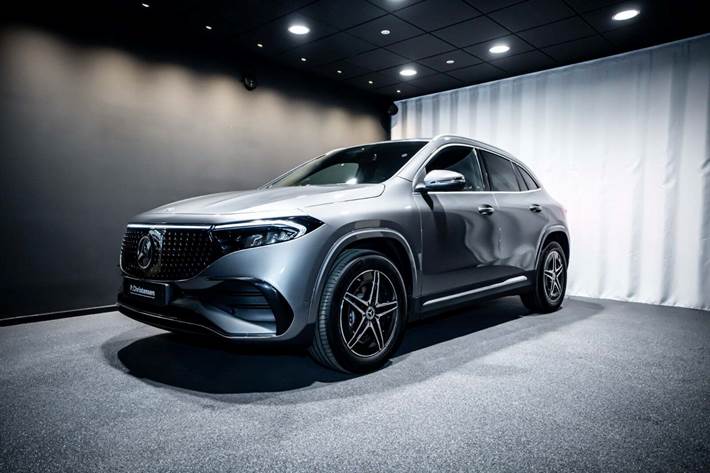 Grå Mercedes EQA250+ fra 2026 set udefra