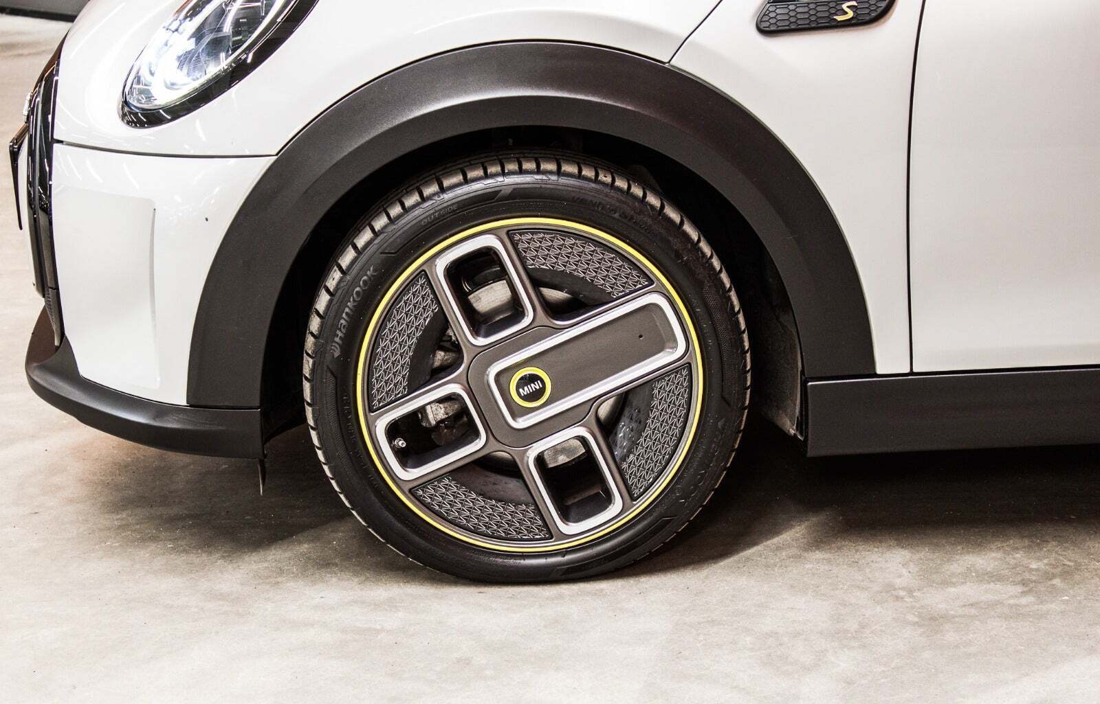 Mini Cooper SE Classic Trim