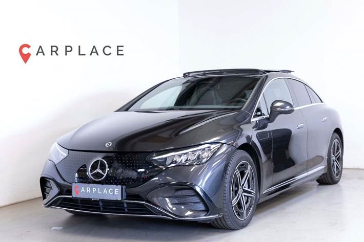 Grå Mercedes EQE300 fra 2024 set udefra