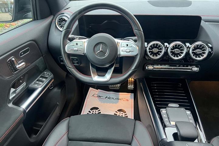 Sort Mercedes EQA250+ fra 2023