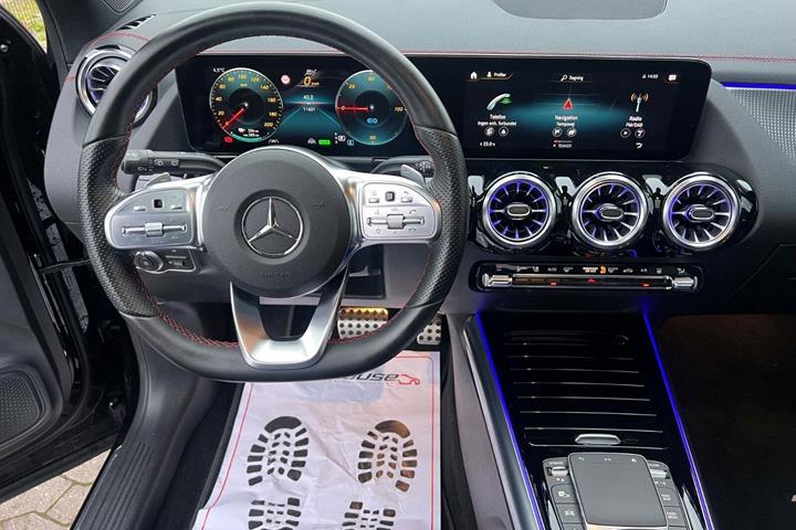 Sort Mercedes EQA250+ fra 2023