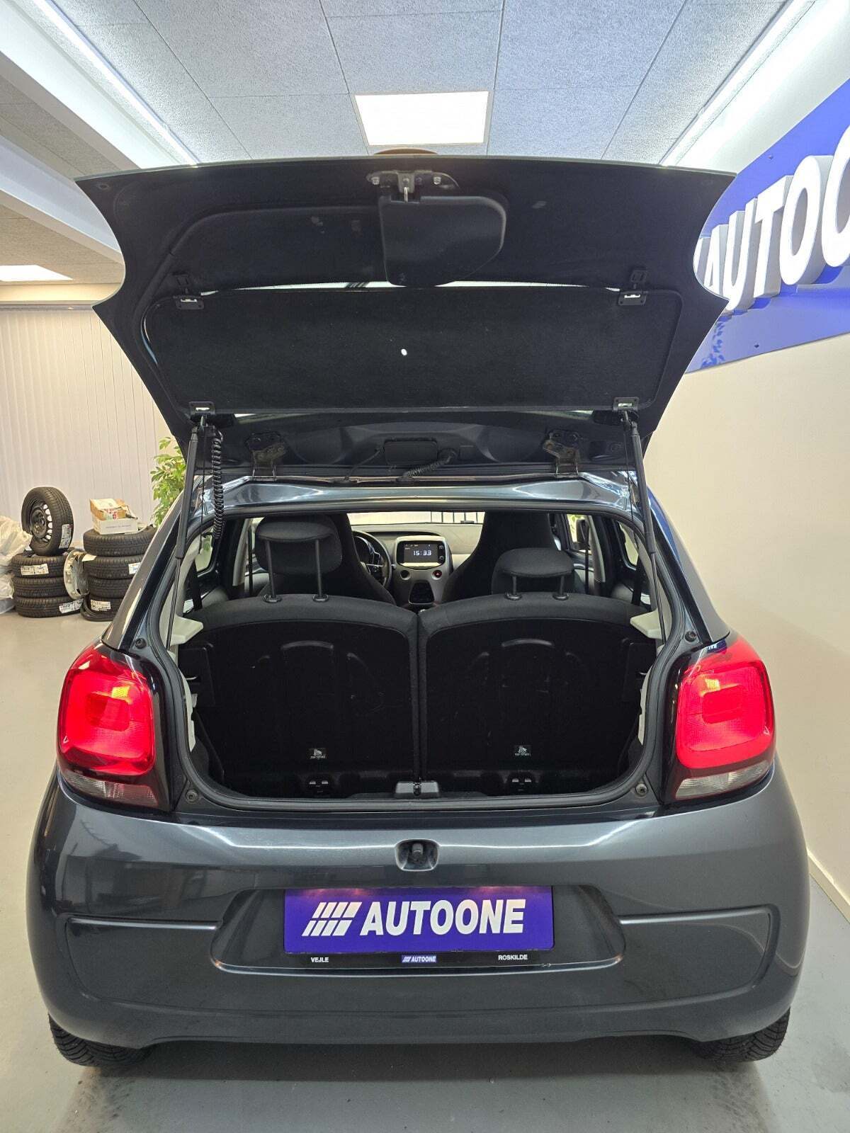 Grå Citroën C1 fra 2017