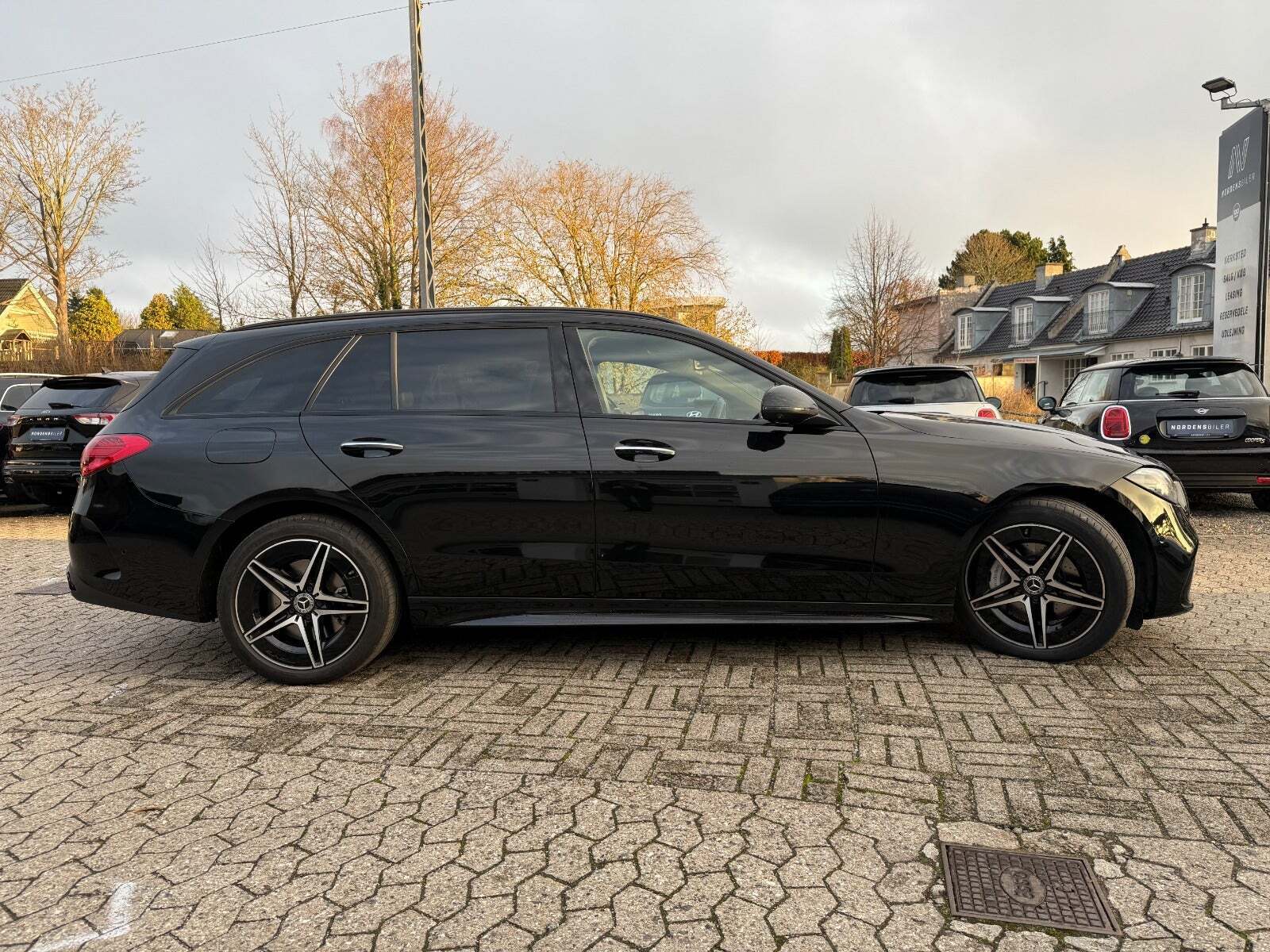 Mercedes C300 e 2,0 AMG Line stc. aut.