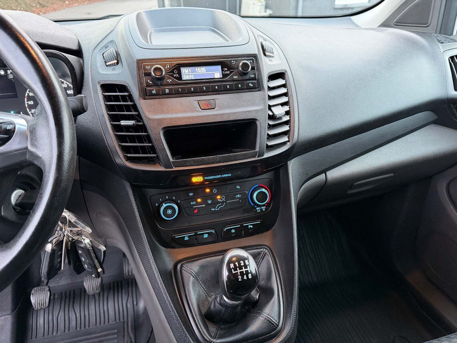 Hvid Ford Transit Connect fra 2019