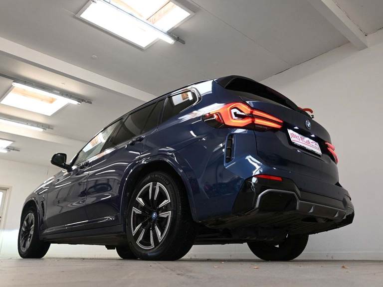 BMW iX3 Charged M-Sport