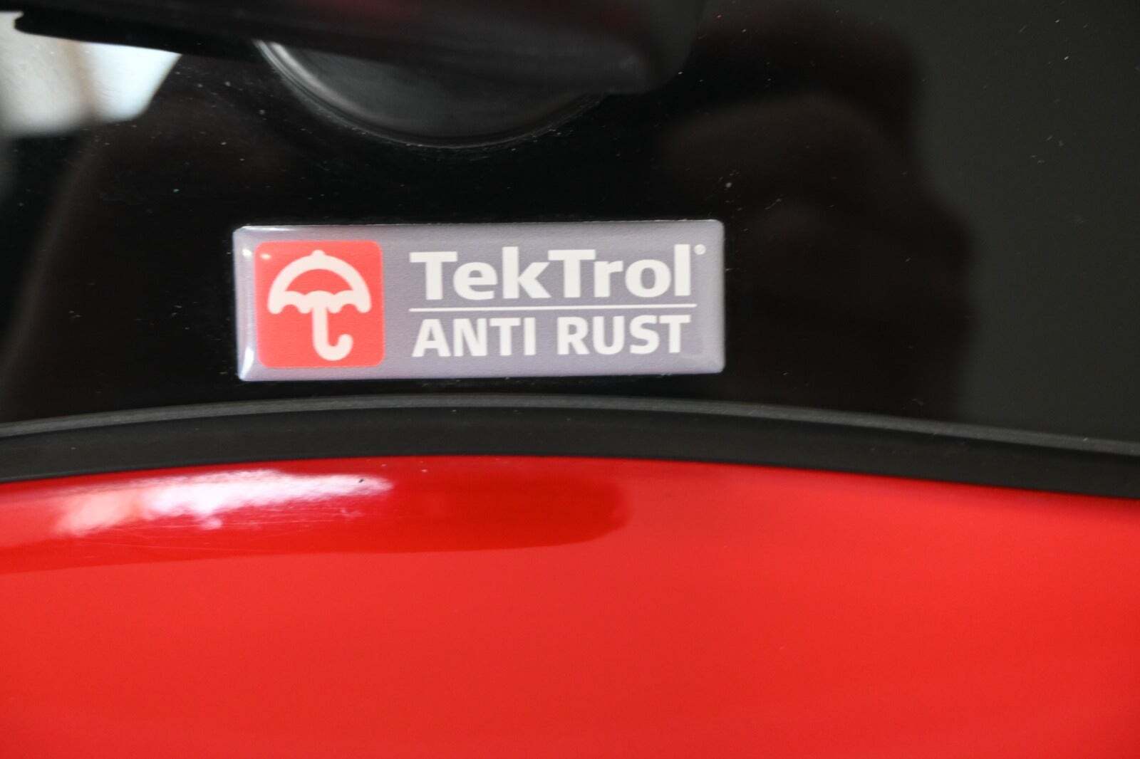 Rød Toyota Yaris fra 2019