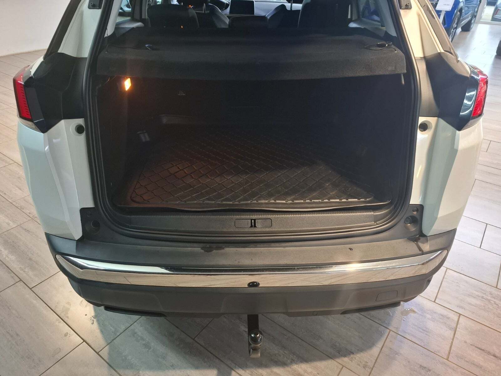 Peugeot 3008 1,6 Hybrid Allure EAT8