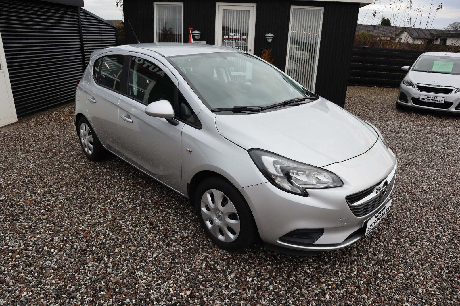 Sølv Opel Corsa fra 2016