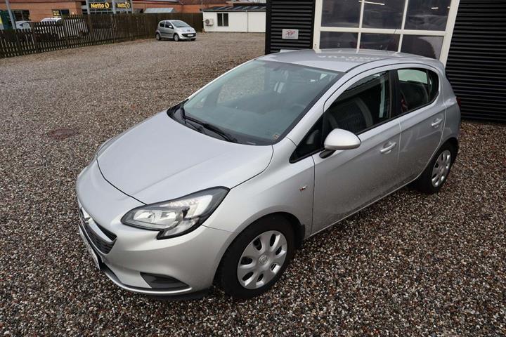 Sølv Opel Corsa fra 2016