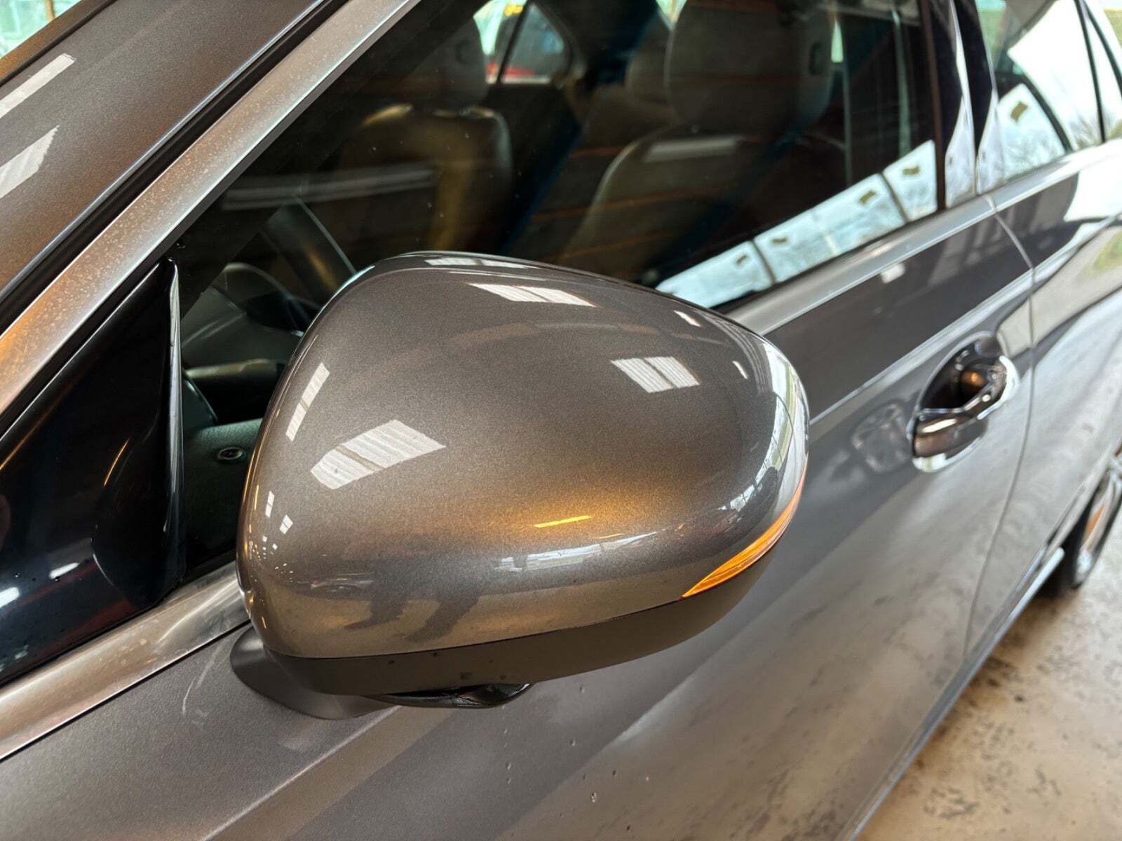 Grå Mercedes A200 fra 2020