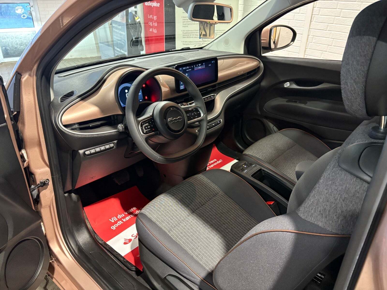 Fiat 500e 42 Icon Sky 3+1