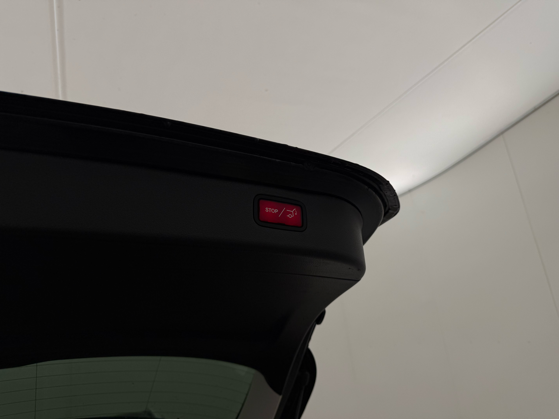 Sort Mercedes C220 d fra 2023