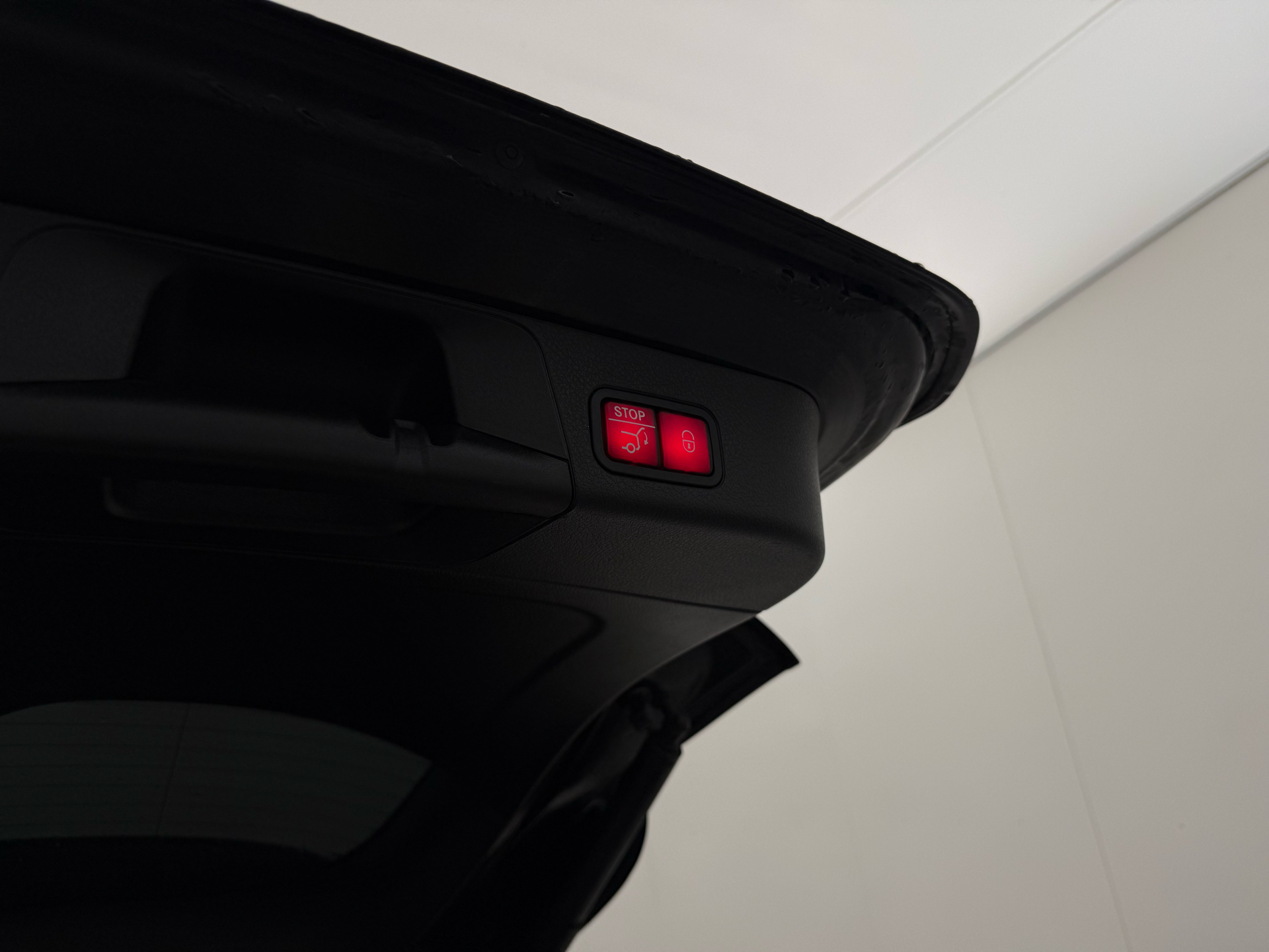 Sort Mercedes GLB200 d fra 2021