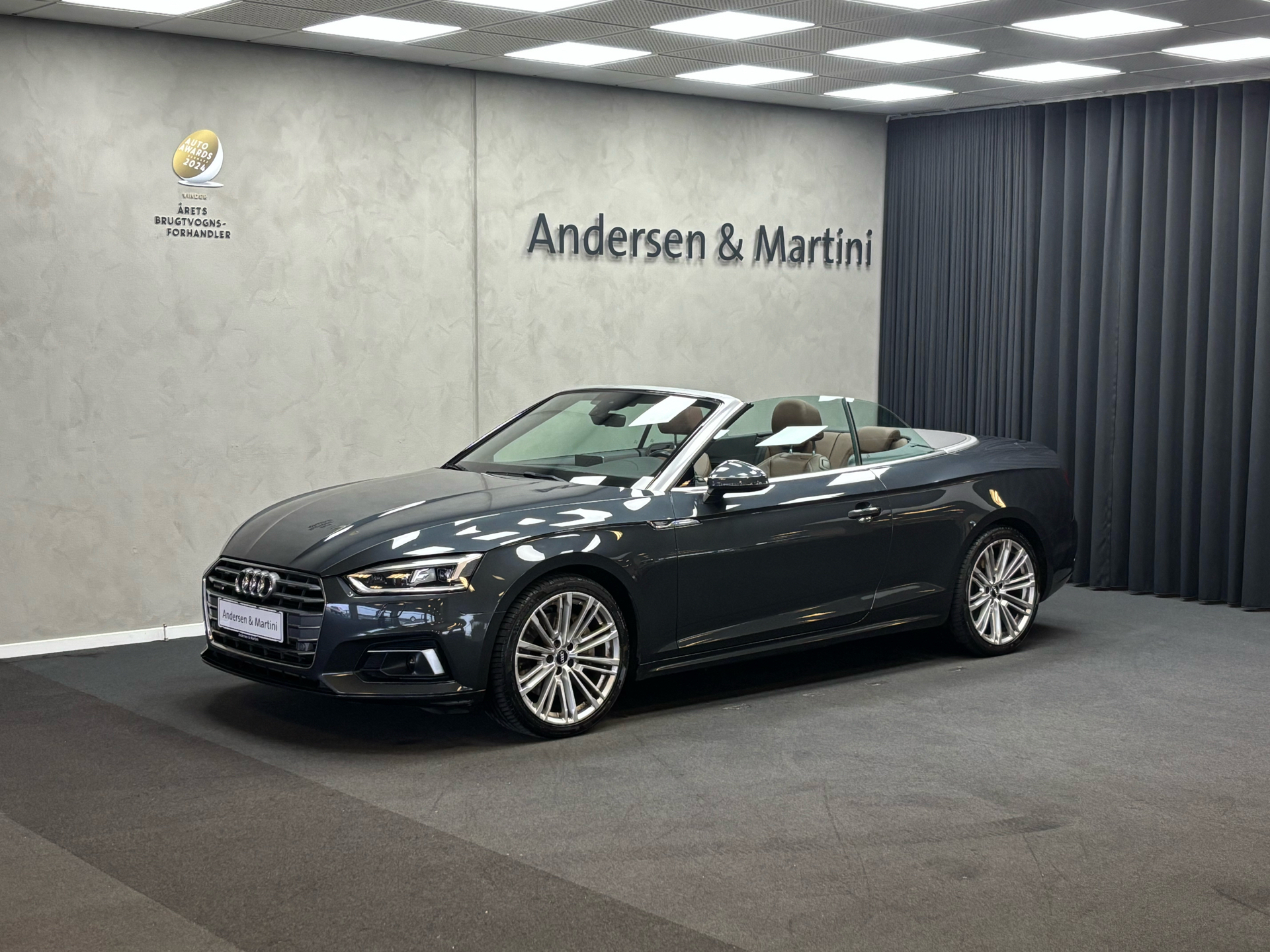 Grå Audi A5 fra 2017