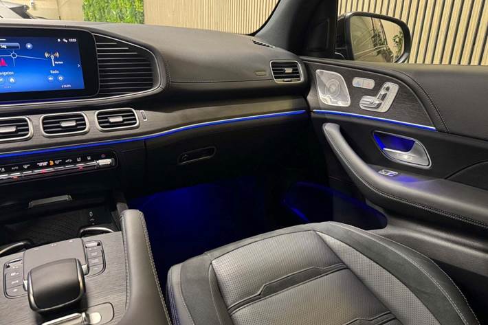 Sort Mercedes GLE53 fra 2024