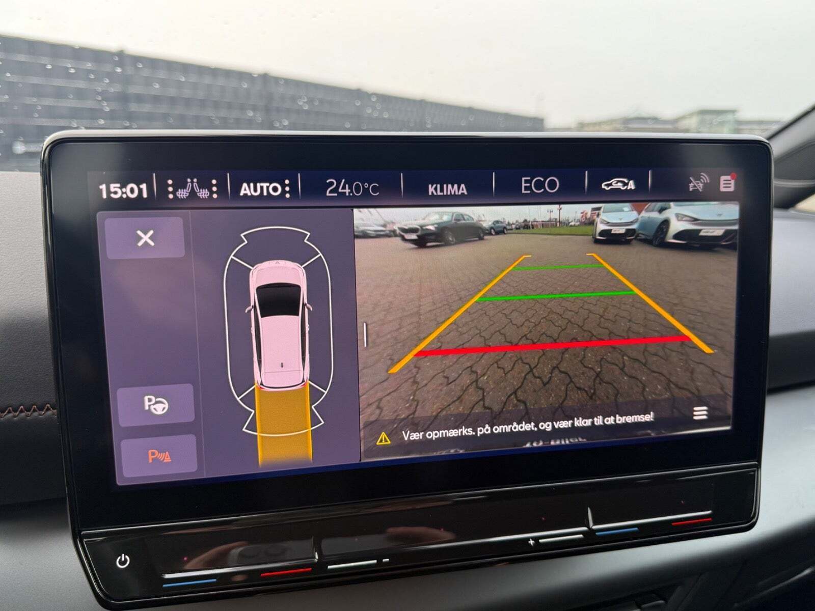 Grå Cupra Born fra 2023