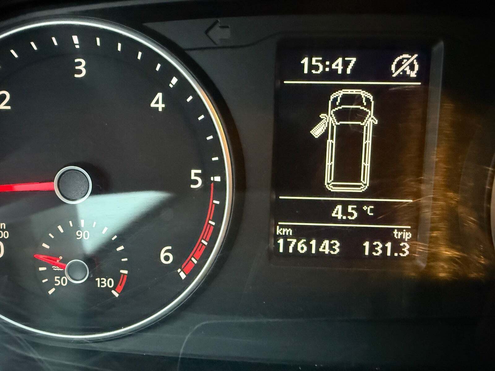 Sølv VW Transporter fra 2016