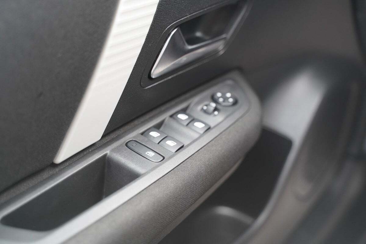 Blå Citroën C4 fra 2021