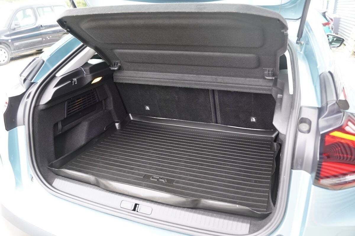 Blå Citroën C4 fra 2021