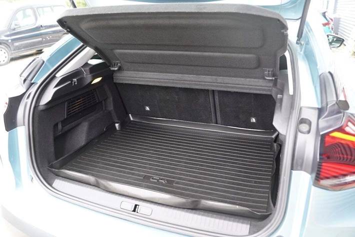 Blå Citroën C4 fra 2021