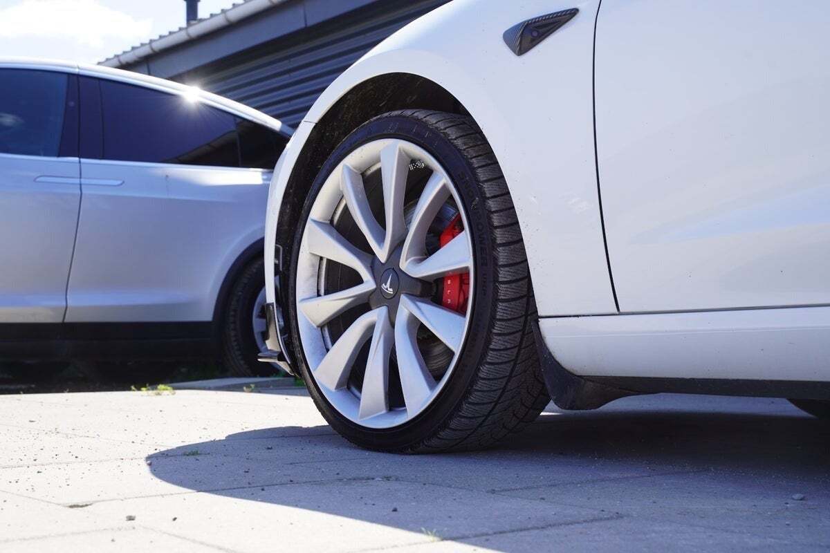 Tesla Model 3 Performance AWD