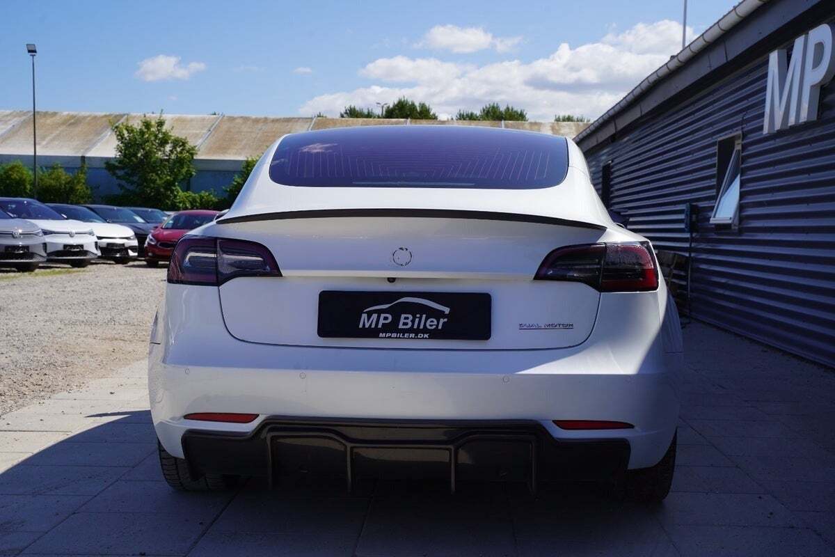 Tesla Model 3 Performance AWD
