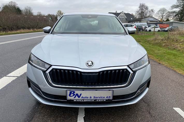 Sølv Skoda Octavia fra 2021