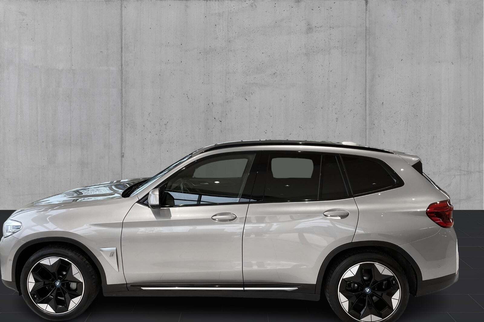 BMW iX3 Charged Impressive