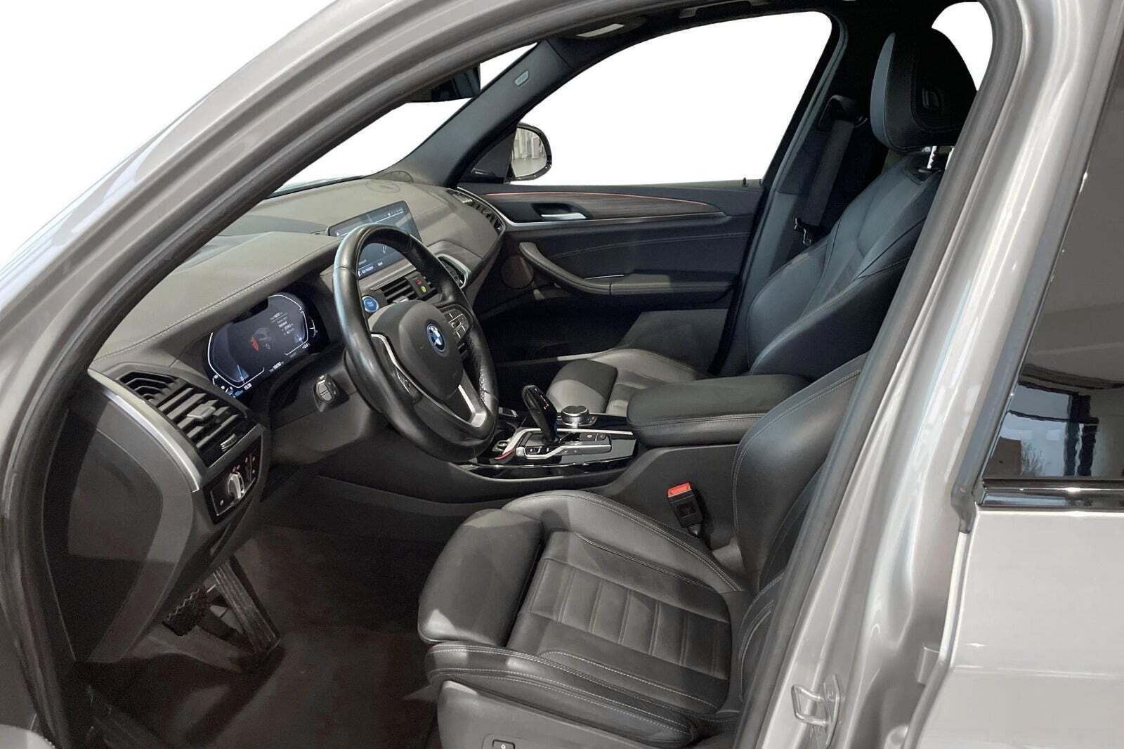 BMW iX3 Charged Impressive