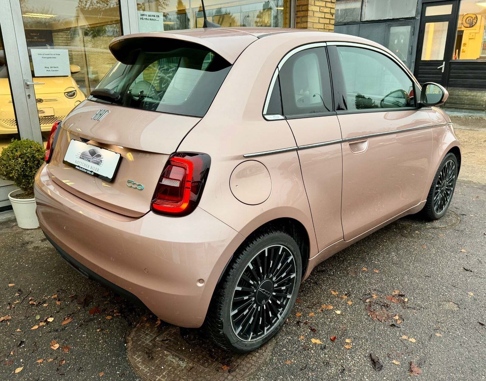 Fiat 500e 42 la Prima 3+1