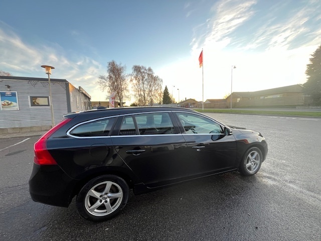 Volvo V60 2,0 D4